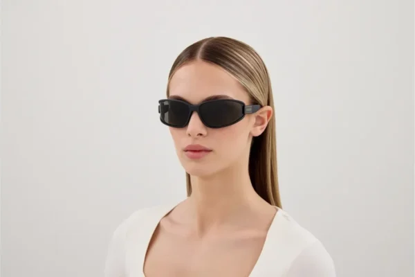 Gucci GG2011S 001 black black grey